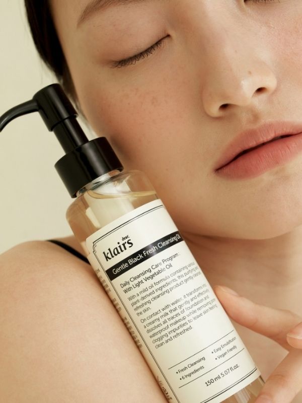DEAR, KLAIRS Gentle Black Fresh Cleansing Oil